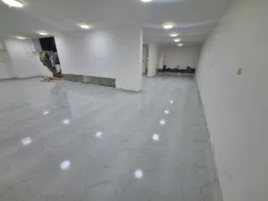 مرخص تجاري بدروم مساحه 180 متر تشطيب ممتاز يصلح لمعظم الانشطه التجاريه