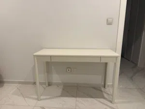 تسريحة ايكيا جديدة لون ابيض