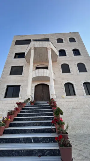 ڤيلا اربع طوابق