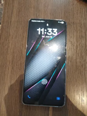 جالكسي S21 5G مستخدم نسخة أمريكية