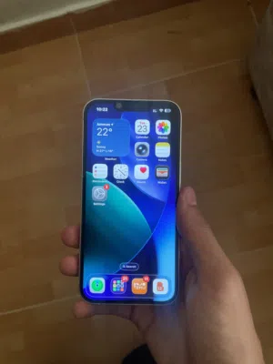 Apple iPhone 13 128 GB in Amman
