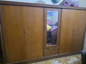 غرفة نوم كاملة صاح قديم