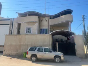 بيت للبيع طابقين