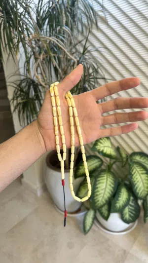 مسباح كهرم صنوبري