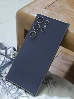 مجسم Samsung S24 Ultra دمية كأنه حقيقي (للعرض والزينة)