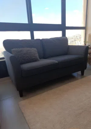 كنبة ايكيا IKEA Ekholma sofa بحالة الجديد تماما استخدام مرات معدودة