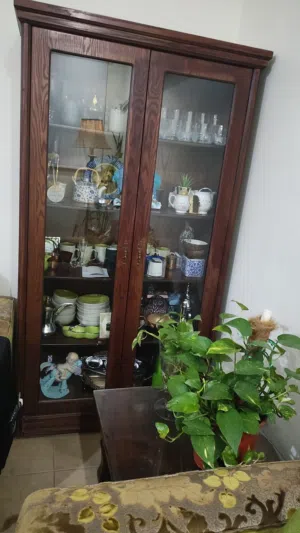 نيش خشبي وبوفيه