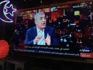 شاشه جينرال فيوو 55 أنش سمارت ضد ألكسر اندرويد 15 معها ريموتين