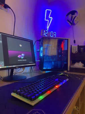 كمبيوتر للبيع