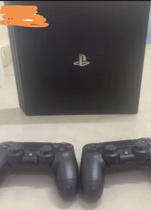 سوني 4 برو تيرا 1000جيجا نظيف جدا جدا طالبه من نون قبل شهرين استعمال خفيف فيله 140 لعبه مطبوب 700