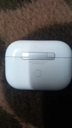 سماعه ايربودز برو مستعمل في مجال