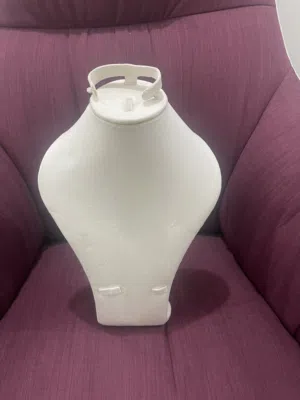 ستاند تعليق ذهب او اكسسوار