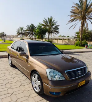 Used Lexus LS in Muscat