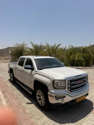 Used GMC Sierra in Al Dhahirah