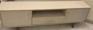 طاولة تلفزيون