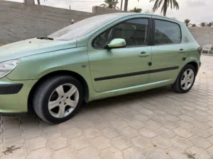 بيجوا 2004 نظيفه سوق بس