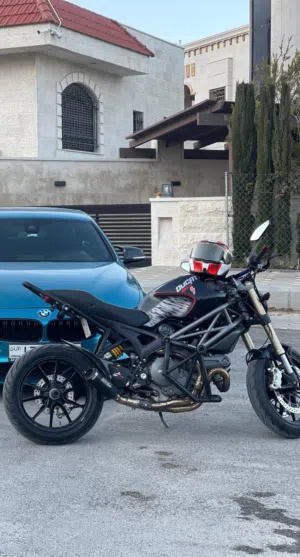 دراجة Ducati Monster 1100 EVO 2013 مميزة للبيع – صوت رياضي، معدله