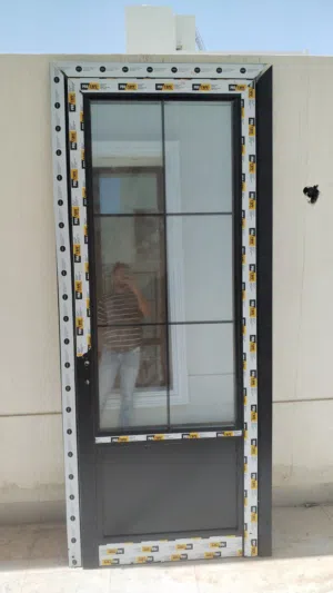 باب اللمنيوم