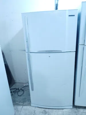نبيع ثلاجه بحاله ممتازه للبيع معا التوصيل والتشغيل والكفاله تبريد وتجميد قوي ثلاجه توشيبا 18 قدم
