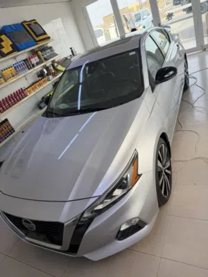 Used Nissan Altima in Al Batinah