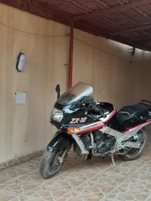 KAWASAKI ZX-10 1000CC