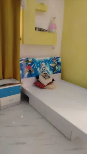 كراسي + كرافي + تسريحه وغيرهن
