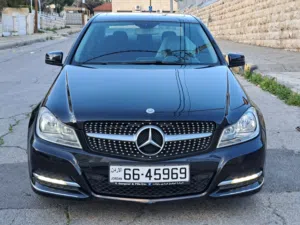 مرسيدس C180 موديل 2013 ماشيه 100الف كم بحاله الوكاله من المالك مباشره بسعر مميز