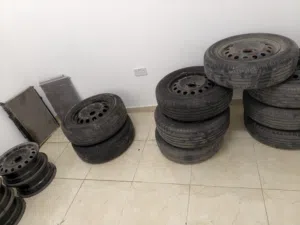مجموعه اطارات وجنوط للبيع