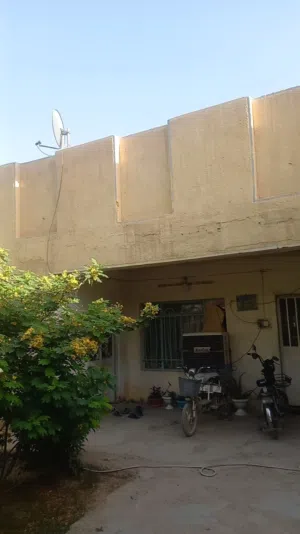 200 m2 3 Bedrooms Townhouse for Sale in Diyala Baqubah