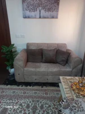 طقم كورنر استعمال خفيف نضيف بحالة ممتازة