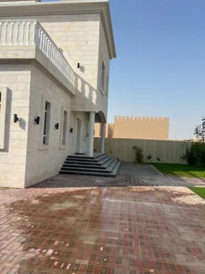 600 m2 4 Bedrooms Villa for Rent in Abu Dhabi Shakhbout City