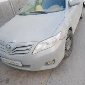 كامري عضلات للبيع غيرت الزيت بدت تنفخ