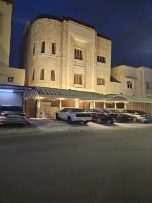 للايجار دور ثانى مع الروف بالجابريه قطعه 10 6 غرف نوم وخيمه