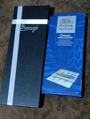 علبة الوان مائية ماركة و طقم ريش رسم