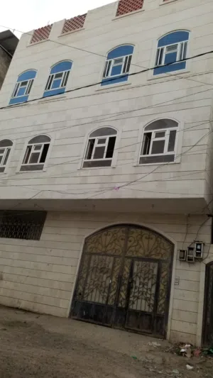 250 m2 More than 6 bedrooms Townhouse for Rent in Sana'a Bayt Baws