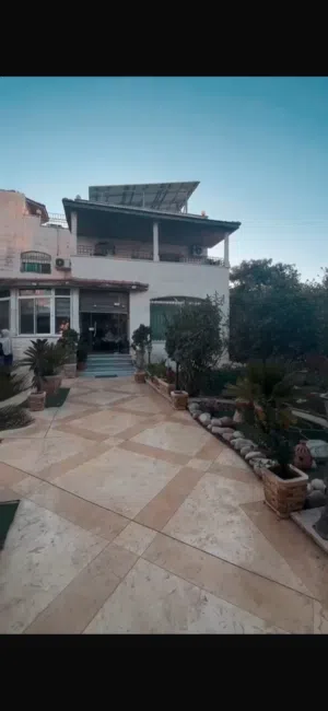 380 m2 5 Bedrooms Villa for Sale in Irbid Al Rahebat Al Wardiah