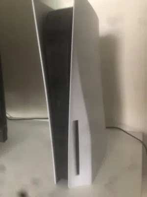 وإيدتين اصيلات ووصلاتهم الاصليه PS5  سعر حرق