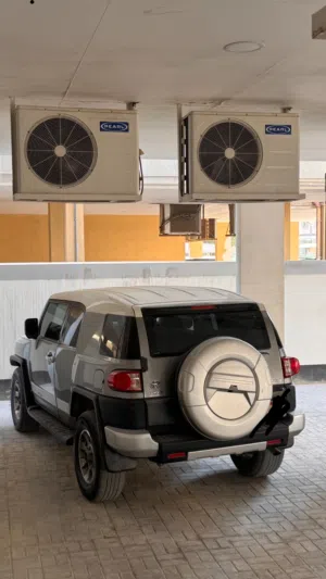 Used Toyota FJ in Northern Governorate