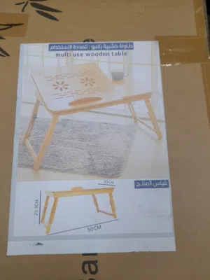 طاولة كمبيوتر محمول قابلة للطي من خشب البامبو مع مروحة تبريد USB عدد 2 على طاولات السرير للاكل