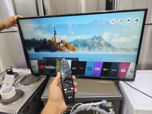 LG 4k smart tv 43 inche full fresh condition look like new  call