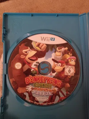 لعبة وي يو مستعملة نظيفة wiiu cd used and clean