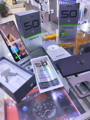 مستعمل ايام NOTE 50 جيجا 256 رام 16 معها كامل اغراضه الاصلية  متوفر توصيل