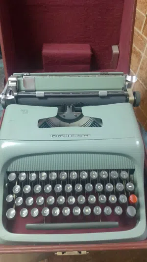 الات كاتبه للبيع