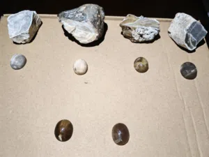 حجر عقيق ظفاري