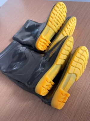 الاحذية المطرية المانعة من تسريب الماء والاستخدام الضحل مع سياب Rain boots for water leakage Siyab