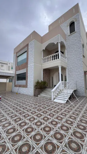 478 m2 More than 6 bedrooms Villa for Rent in Muscat Al Khuwair