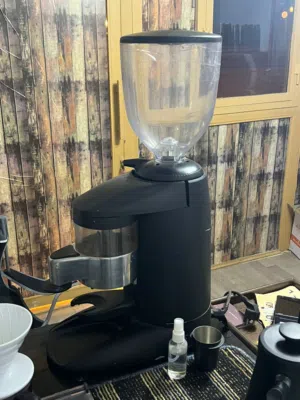 طحانة للقهوه المختصه