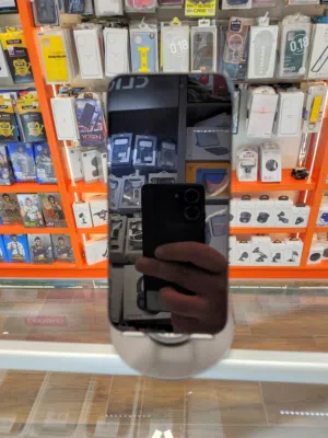 iPhone 15 pro max تخزين 256g لون ازرق بطارية 90% خالي من الخدوش بحالة الوكالة