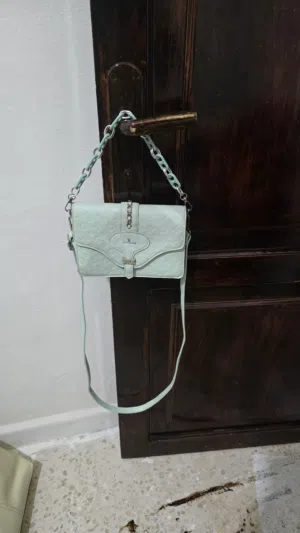للبيع بأسعار بسيطه