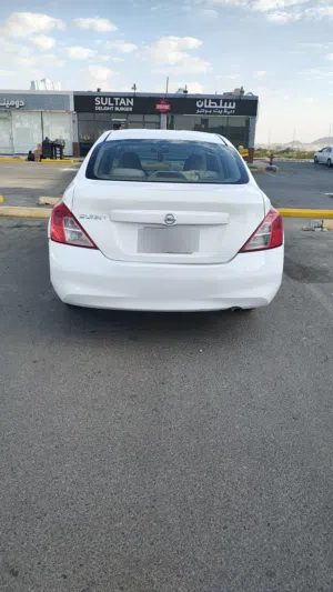 Nissan Sunny 2014